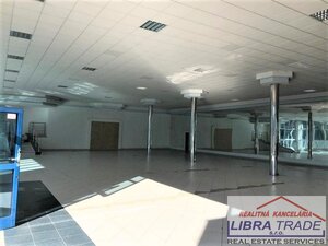 PRENÁJOM - skladových - výrobných - obchodných logistických priestorov vhodné na skladovanie v Hurbanove — foto 10
