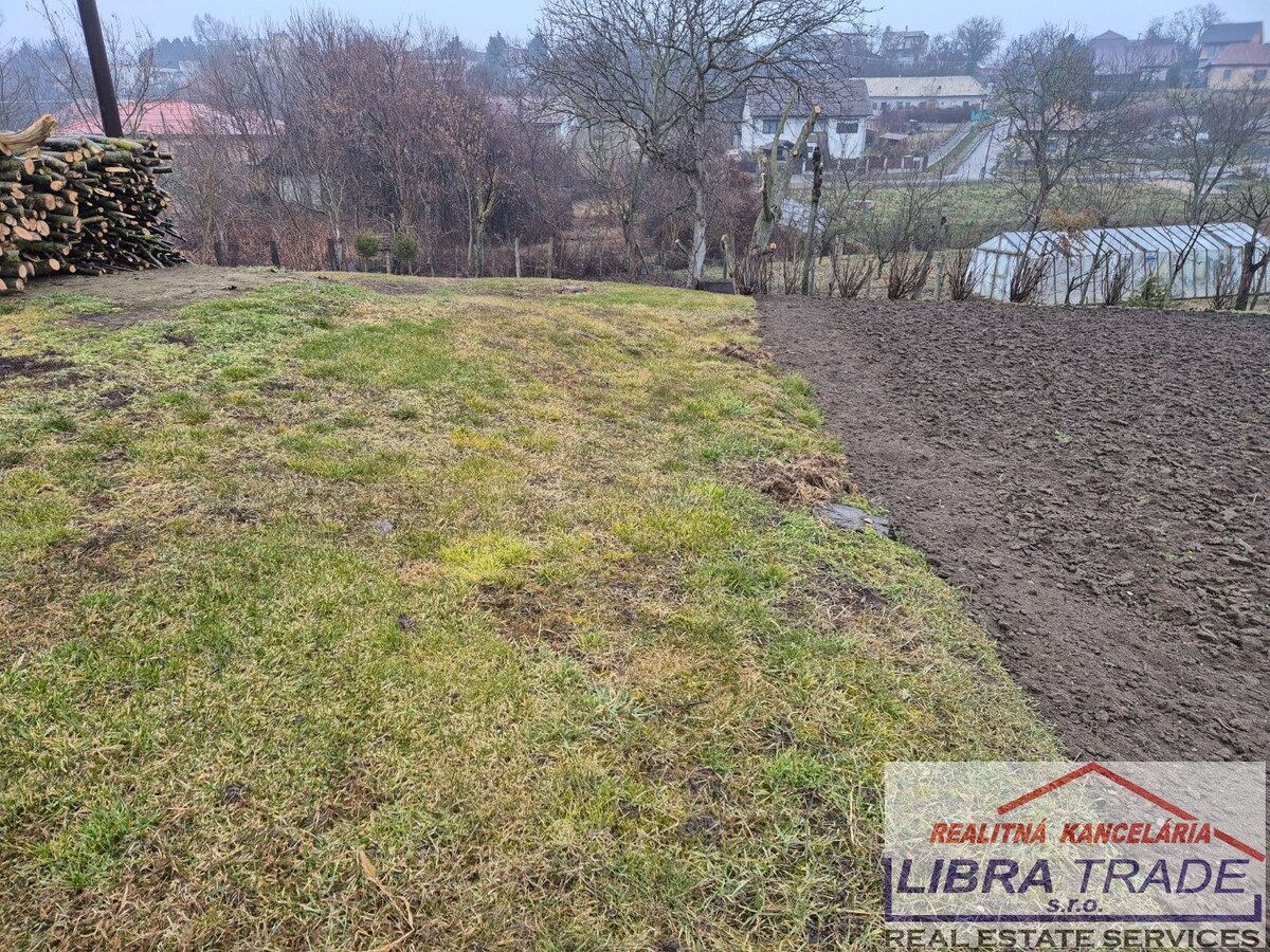 Stavebný pozemok na predaj v obci Svodín. — foto 2