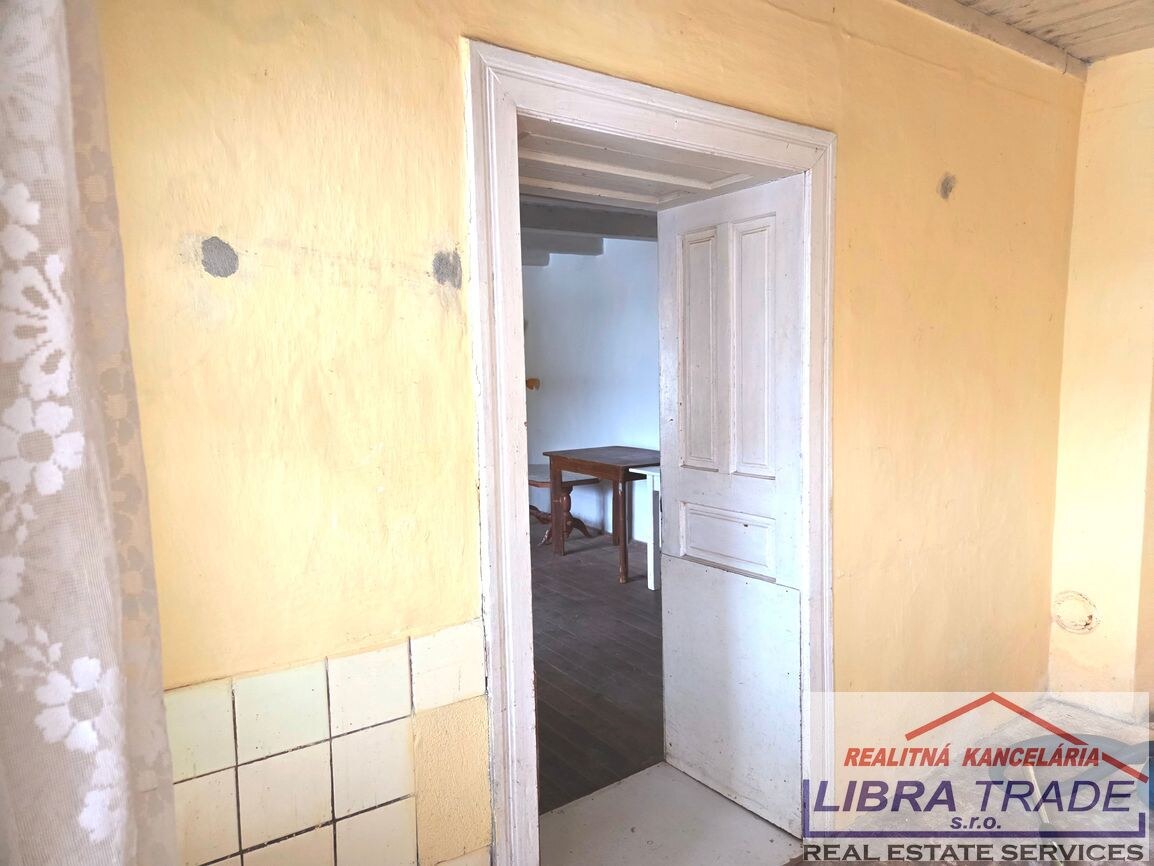 Rodinný dom na predaj v obci Veľké Lovce okres  Nové Zámky. — foto 13