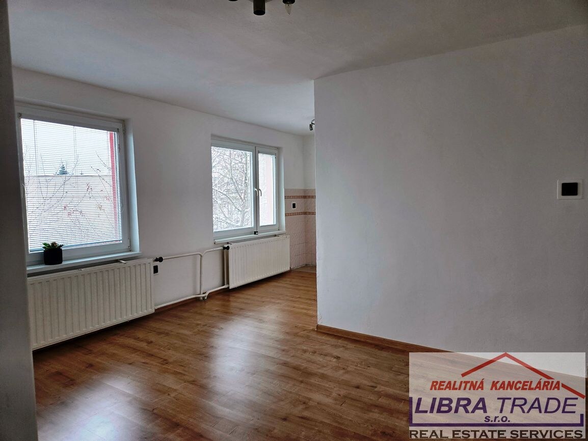 Rodinný dom na predaj v obci Veľké Lovce okres  Nové Zámky. — foto 6