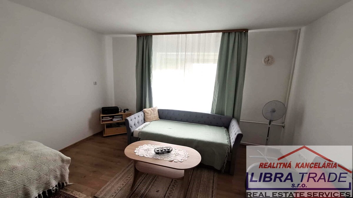 EXKLUZÍVNY PREDAJ - Kompletne prerobený 3 izbový rodinný dom so zariadením vo Veľkom Ostrove, dedinka pri Kolárove — foto 16