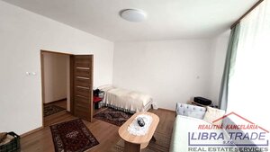 EXKLUZÍVNY PREDAJ - Kompletne prerobený 3 izbový rodinný dom so zariadením vo Veľkom Ostrove, dedinka pri Kolárove — foto 15