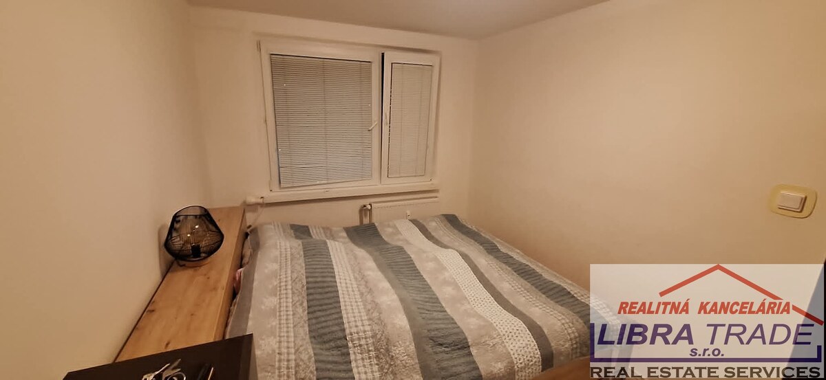EXKLUZÍVNY PREDAJ - Kompletne prerobený 3 izbový byt s loggiou v Komárne  — foto 12