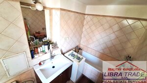 EXKLUZÍVNY PREDAJ - Kompletne prerobený 2 izbový tehlový byt v Komárne  — foto 5