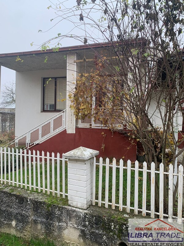 Rodinný dom do prenájmu v obci Veľké Lovce.