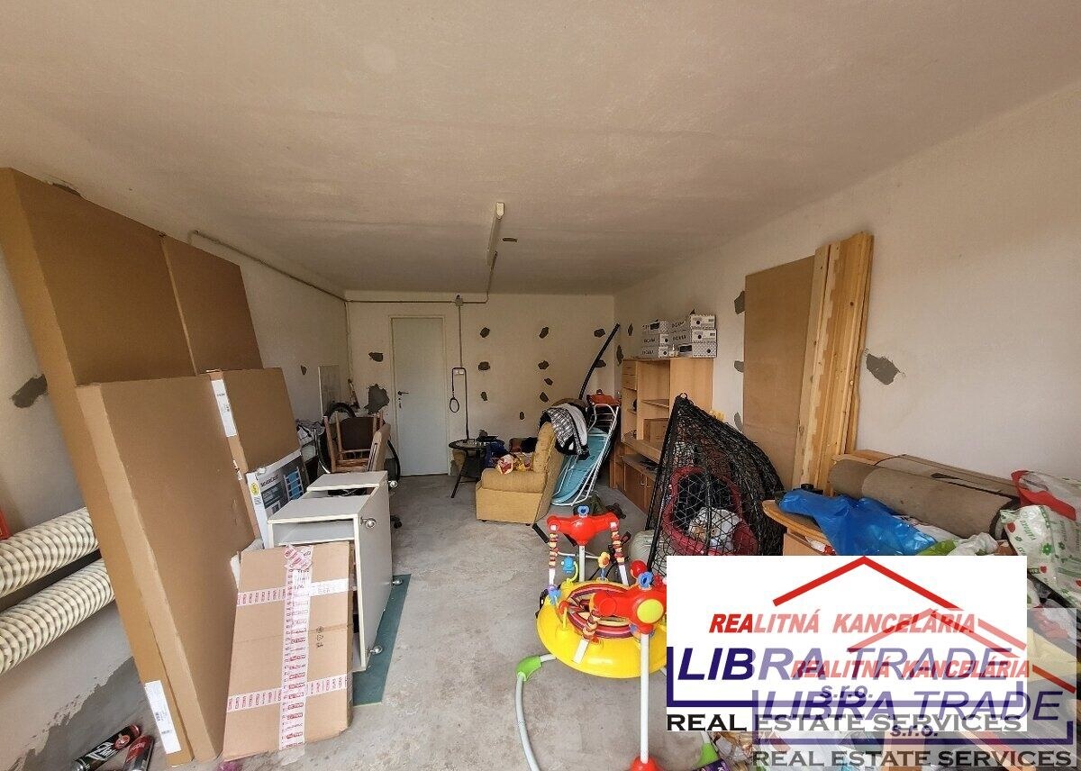 Predáme 3-izbový byt s balkónom  + GARÁŽ v obci Mužla. — foto 9