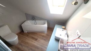 PREDAJ - Kompletne prerobený 4 izbový rodinný dom v CENTRE Komárna pamiatková zóna VÝHODNÝ KÚPA!  — foto 24