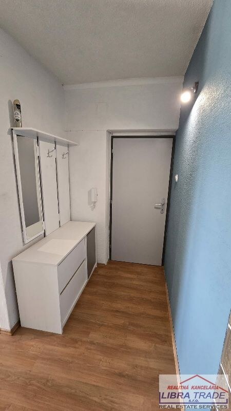 Prenájom - 2 -izbového bytu v Šuranoch. — foto 2