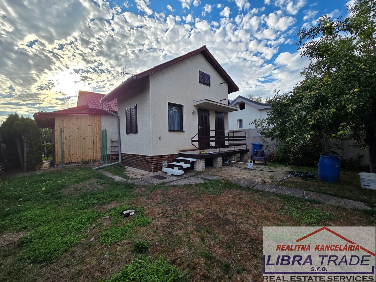 Murovaná chata na predaj v Nových Zámkoch. — foto 11