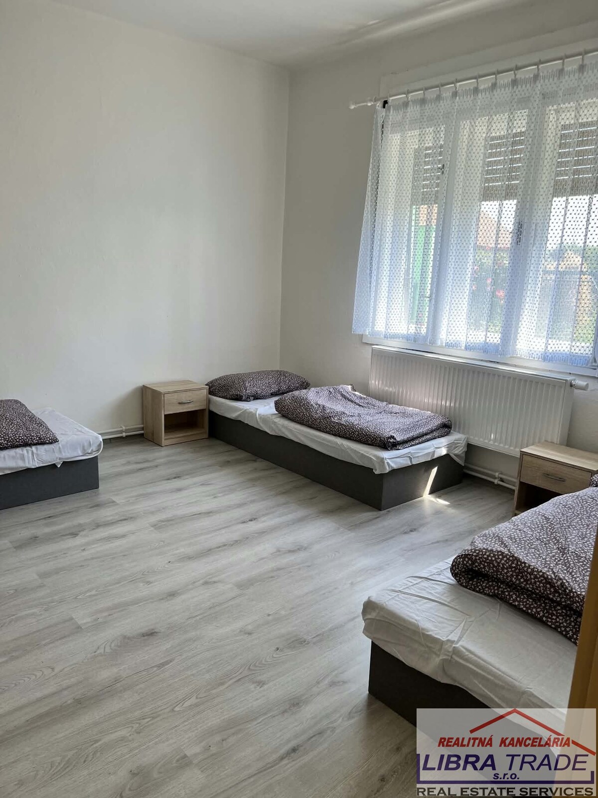   PRENÁJOM RODINNÉHO DOMU – ŠURANY, časť NOVÝ SVET — foto 7