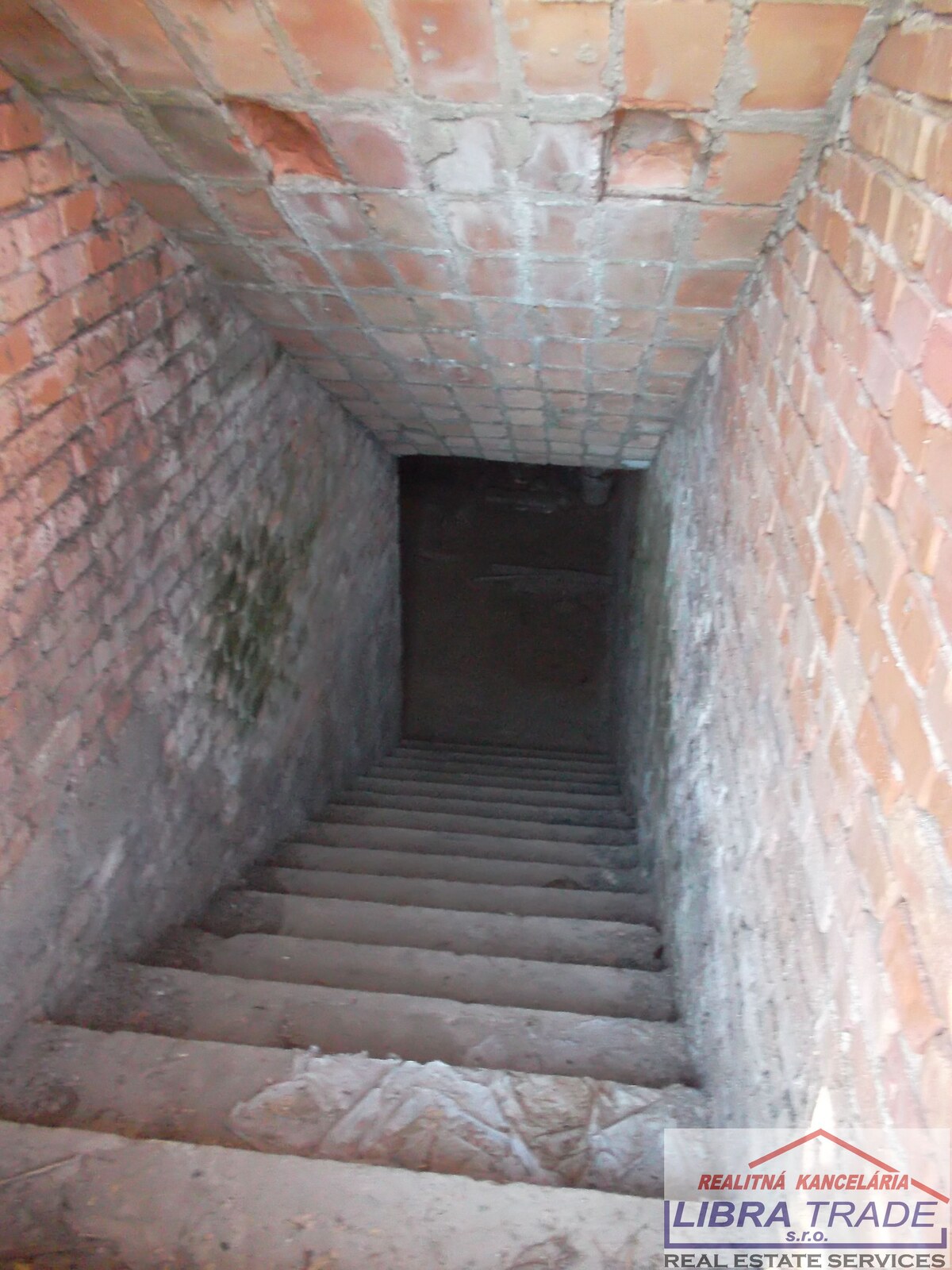 3-izbový rodinný dom s veľkým pozemkom v obci Mužla — foto 13