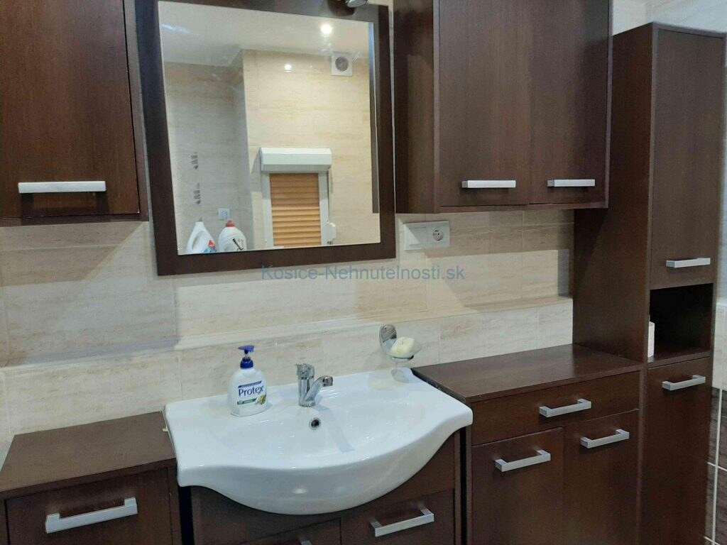 Predaj byt 3i 71m2 6/9p + lodžia + pivnica Dneperská Košice - Nad jazerom — foto 3