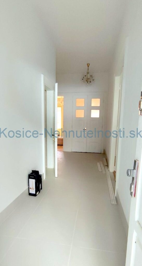 Prenájom byt 2i 98 m2 Košice Alžbetina - Staré Mesto — foto 3