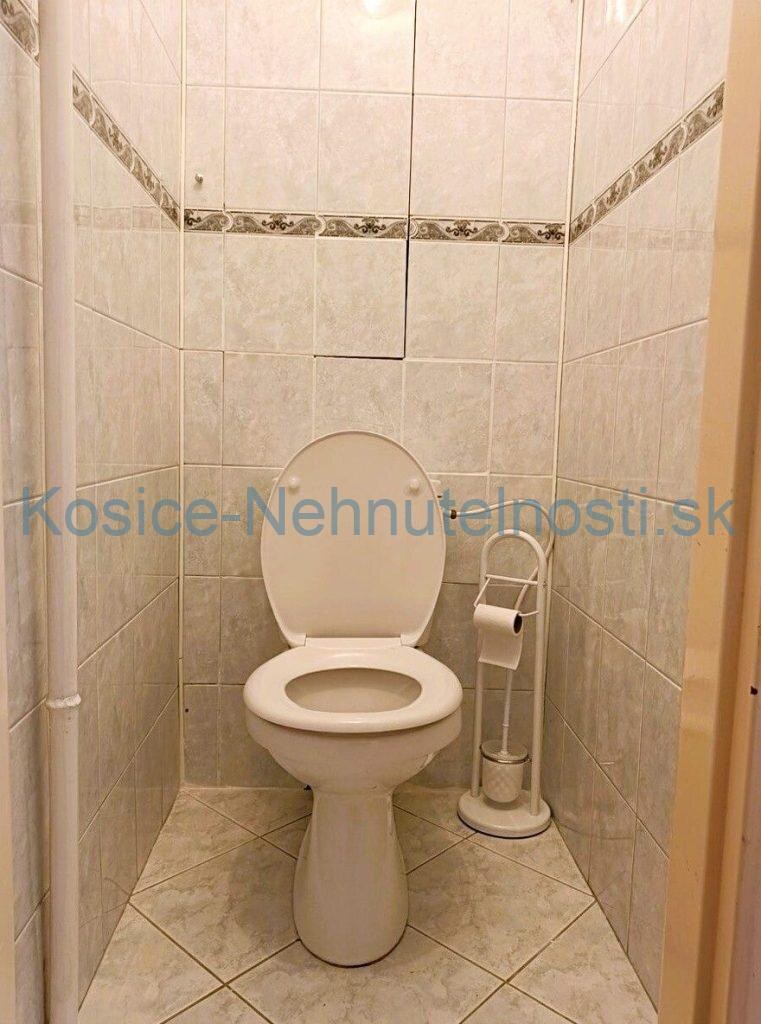 Predaj: 3-izbový tehlový byt 54 m2 s balkónom, pivnicou a výťahom, ul. ČSA – Košice I, Staré Mesto — foto 14