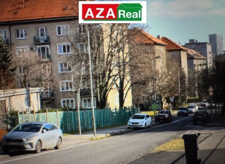 REZERVOVANÉ KÚPTE SI GARÁŽ-garážový dom,ul.Pionierska — foto 10