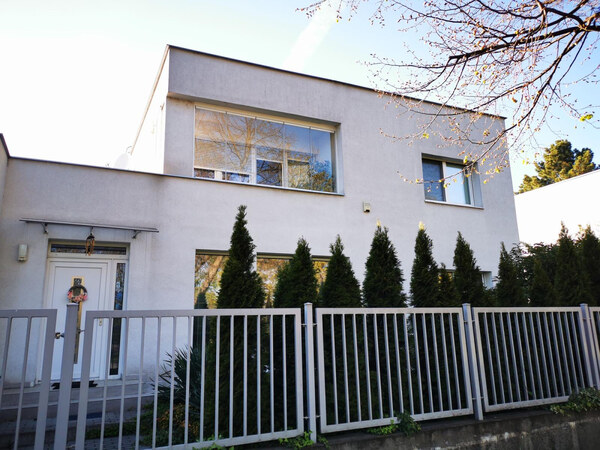 VÝNIMOČNÁ MESTSKÁ VILA V CENTRE NITRY
