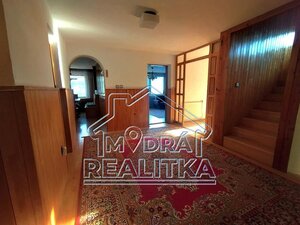 Výnimočná usadlosť s rodinným domom a štýlovými hospodárskymi stavbami v Košarovciach — foto 2