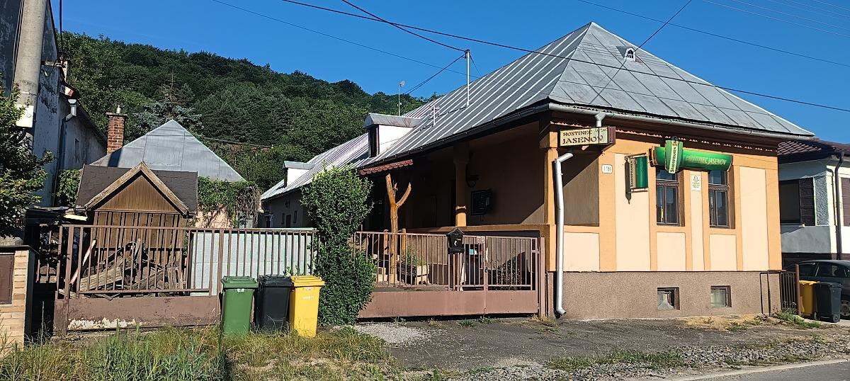 Prevádzkový objekt – hostinec s možnosťou prestavby na rodinný dom, Jasenov pri Humennom