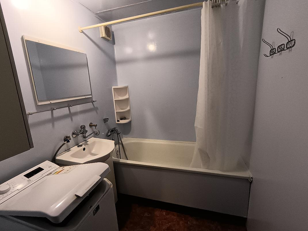 PRENÁJOM: Priestranný 3-izbový byt so špajzou (73 m²) – Humenné, pod Sokolejom — foto 7