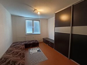 PRENÁJOM: Priestranný 3-izbový byt so špajzou (73 m²) – Humenné, pod Sokolejom — foto 3