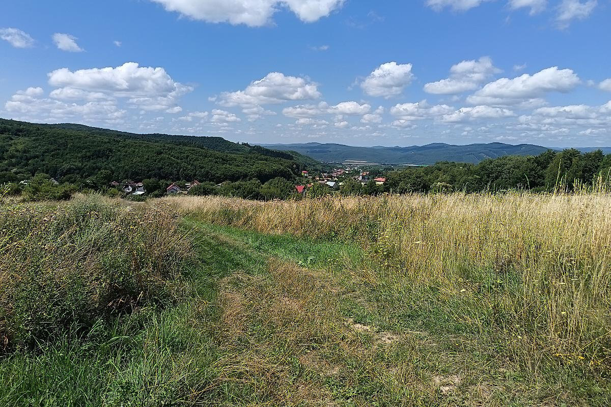 Rekreačný pozemok s panoramatickým výhľadom – Zemplínske Hámre