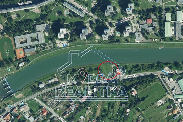 Lukratívny pozemok pri Laborci na predaj