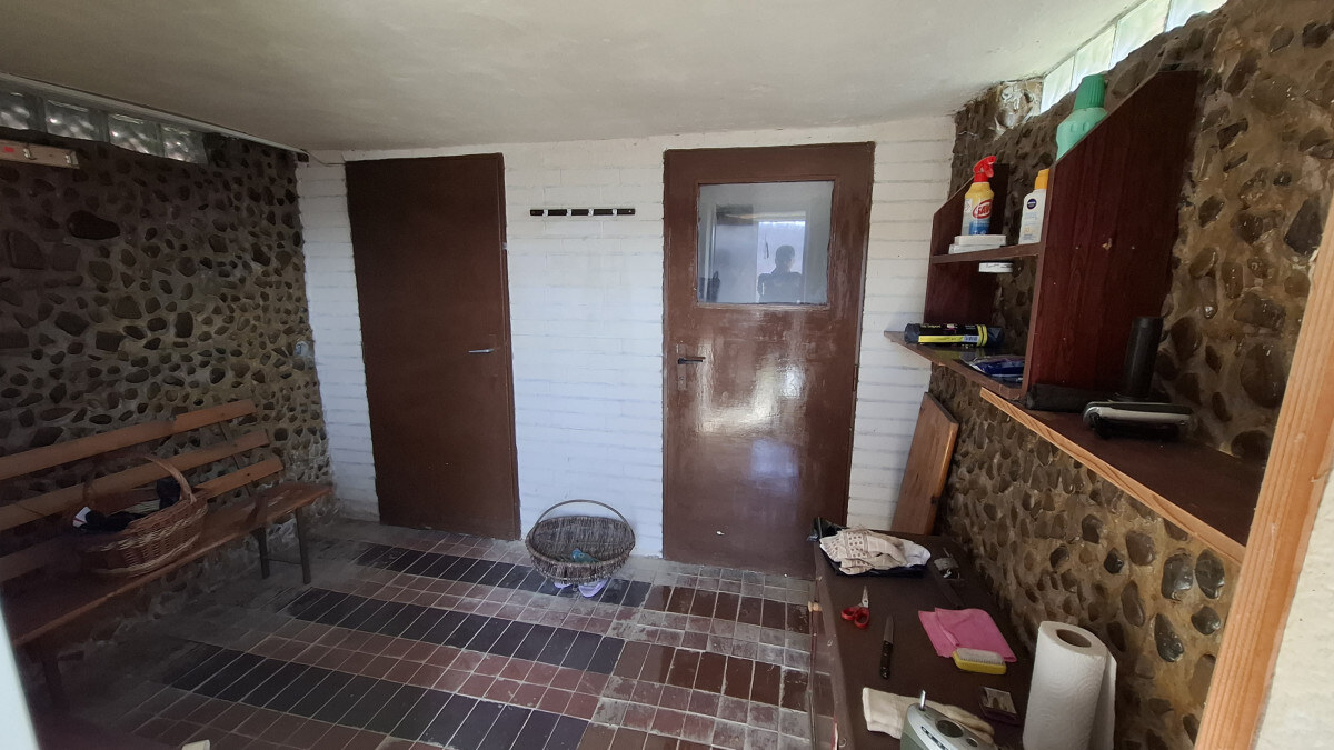 Záhradná chatka s pozemkom a elektrinou. — foto 10
