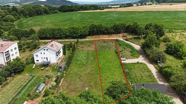Pozemok v Humennom s investičným potenciálom – 1 329 m²
