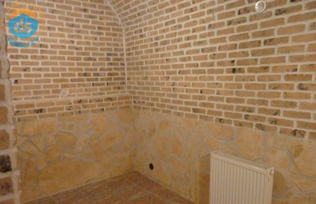Na prenájom obch. priestor v suteréne, 53 m2,Trenčín,Mierové námestie — foto 2