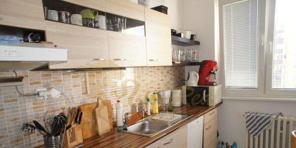 4-izb. Jána Poničana, 10 p./13, lodžia, čiast. rek.