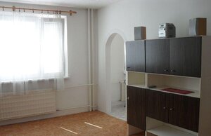PB1874 1 izb. byt Hliny, Pov. Bystrica - po čiast. rekonštrukcii — foto 1