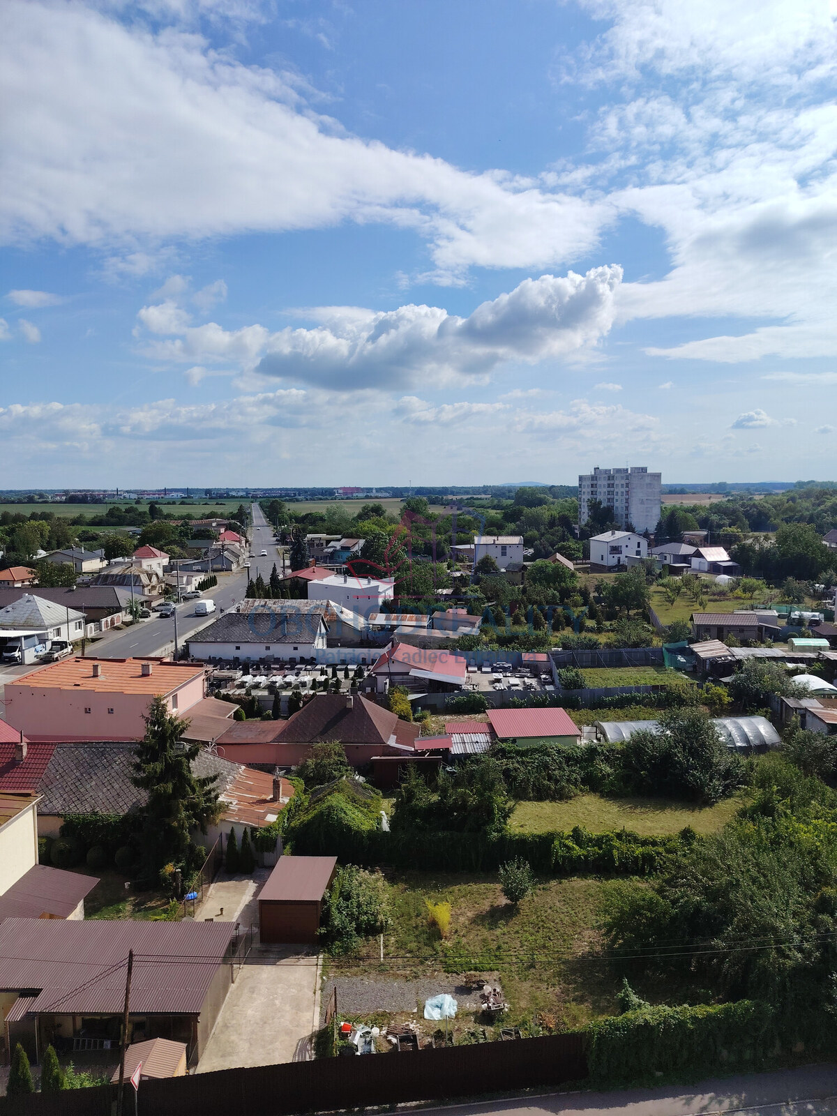 1 - izbový byt s balkónom vo Veľkých Kapušanoch — foto 11