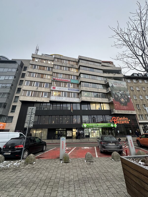 Prenájom kancelárskych priestorov na Dunajskej ulici v centre Bratislavy