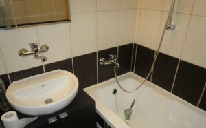 Ružinov - zrekonštruovaný byt s logiou v zateplenom dome — foto 3