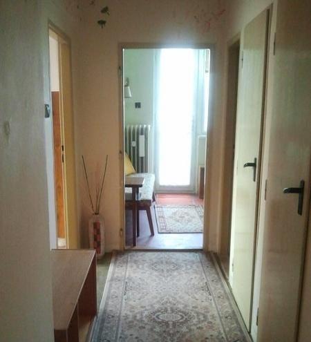 60m2 - 2 iz. byt, samostatné iz. Račianska ul. BA — foto 1
