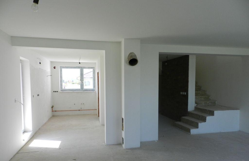 EXKLUZÍVNE - NA PREDAJ, 4 izbový rodinný dom, novostavba (žltý), Trenčín — foto 3