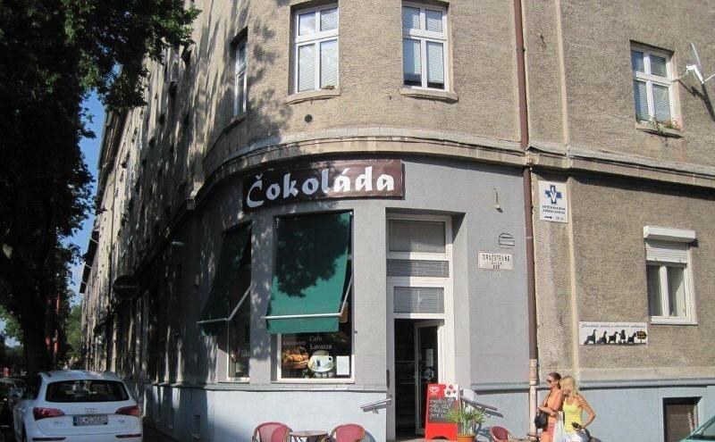 Odstúpenie zabehnutej čokoládovne na Vajnorskej ul — foto 4