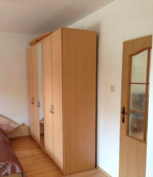 Rodinný dom - bývanie, podnikanie (pneu servis) — foto 1