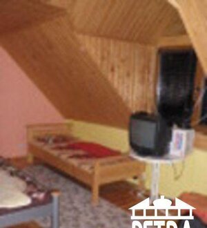 Menší zrekonštruovaný 2 izbový dom — foto 3