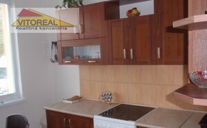 VITOREAL - predáme zariadený a zrekonštruovaný 1 i byt na Popradskej ul. — foto 1