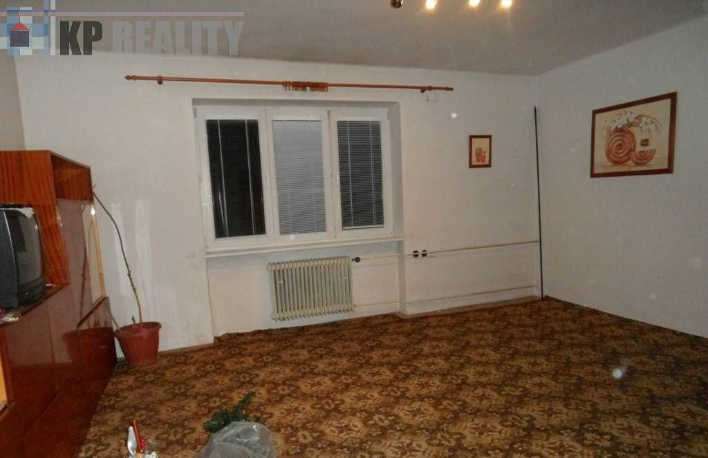 Predaj - 3 izbový byt, 81 m2, pôvodný stav, Zemianske Kostoľany — foto 3