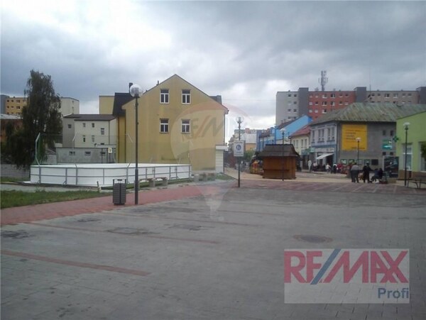 Stavebný pozemok 1450 m2 v centre, pešia zóna Vrútky