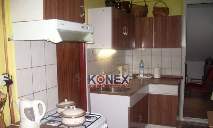 Skvelá cena! Dvojgeneračný RD v tichej lokalite pod Hrádkom — foto 3