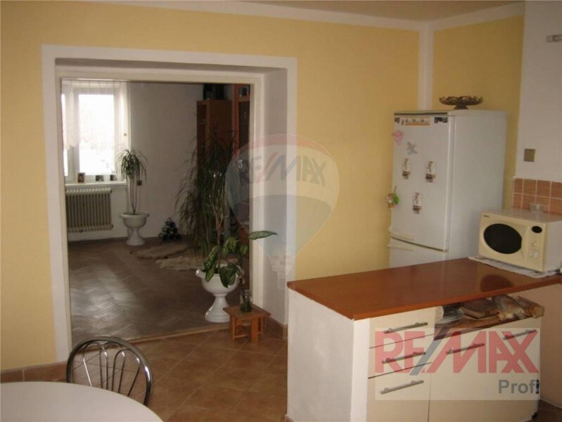 3 izb. byt, 91 m2, tehlova bytovka, 2 balkóny, čiastočná rekonštrukcia, MT-centrum — foto 2