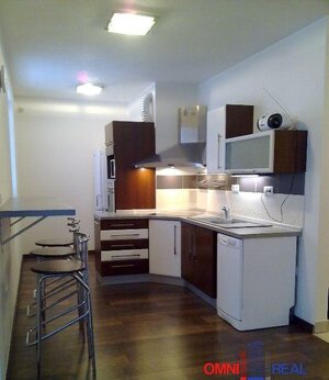 1-izbový byt, Kresánkova ul. čiastočne zariadený, novostavba, 2/5 — foto 1