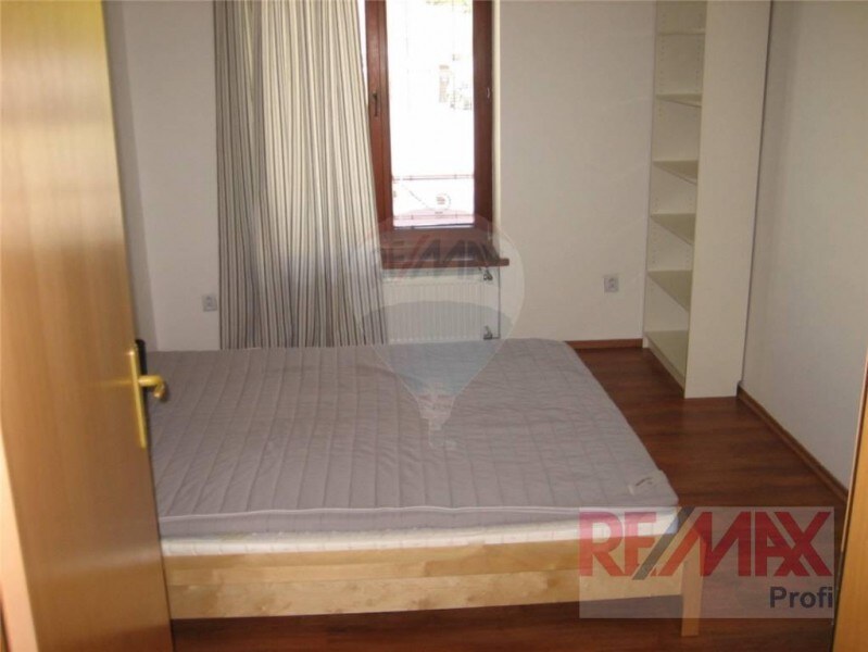 2-izb. byt v centre, rekonštrukcia, so zariadením — foto 2