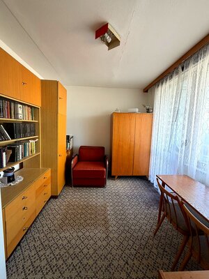Exkluzívne na predaj štvorizbový byt v bližšom centre mesta. — foto 8