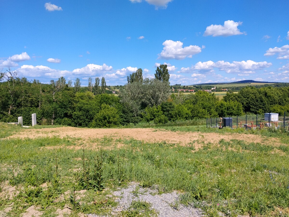 Stavebná parcela na novej stavebnej lokalite v Kalinčiakove