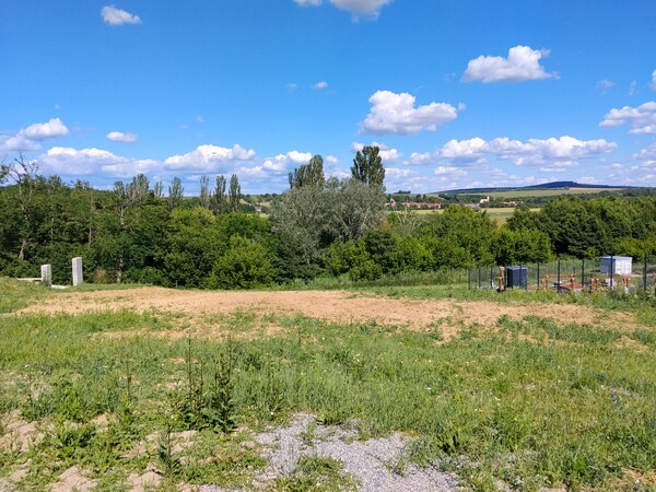Stavebná parcela na novej stavebnej lokalite v Kalinčiakove
