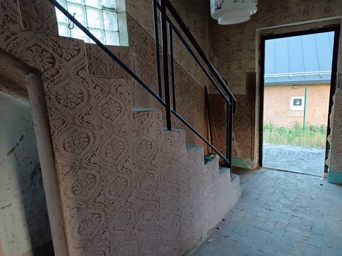 Rodinný dom na rekonštrukciu blízko centra mesta – Nová Baňa — foto 12
